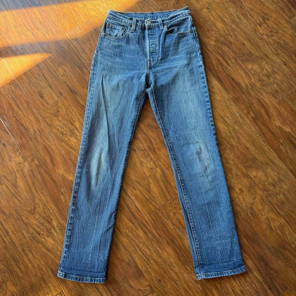 Levi's 501 Jeans Blue Denim Straight Leg Button Fly 24/30
